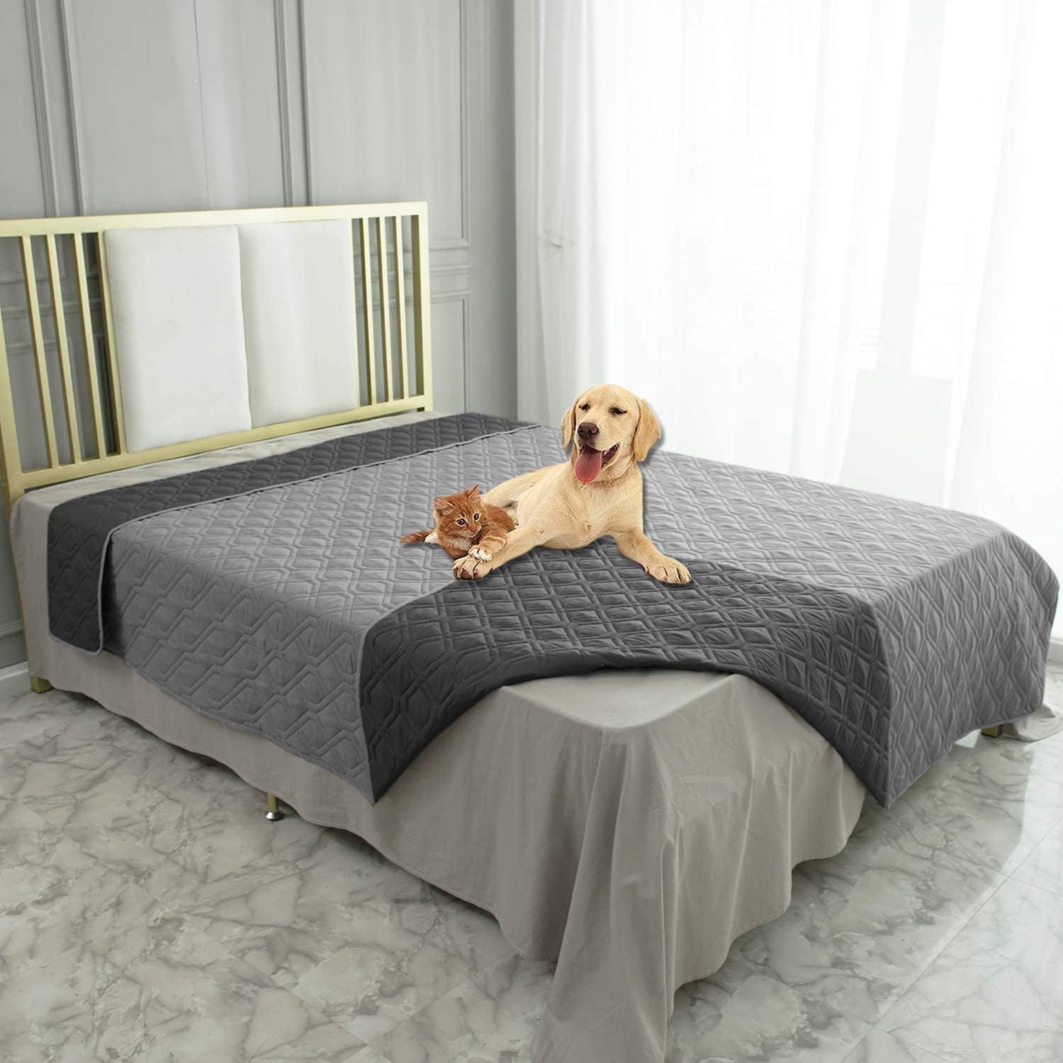 Reversible Waterproof Dog Bed Cover & Pet Blanket - Ultimate Protection for Your Furniture and Couches!